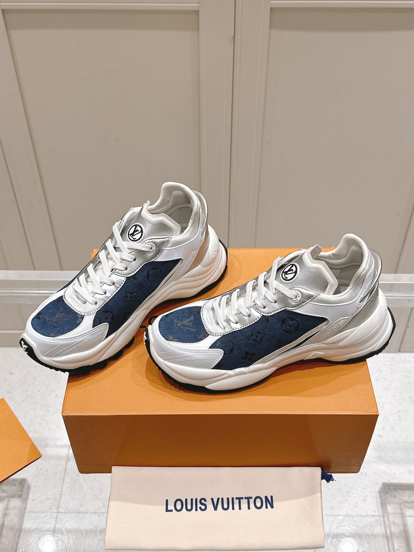 Designer Sneakers Shoes – Lifestyle Sneakers, Latest Sneakers
