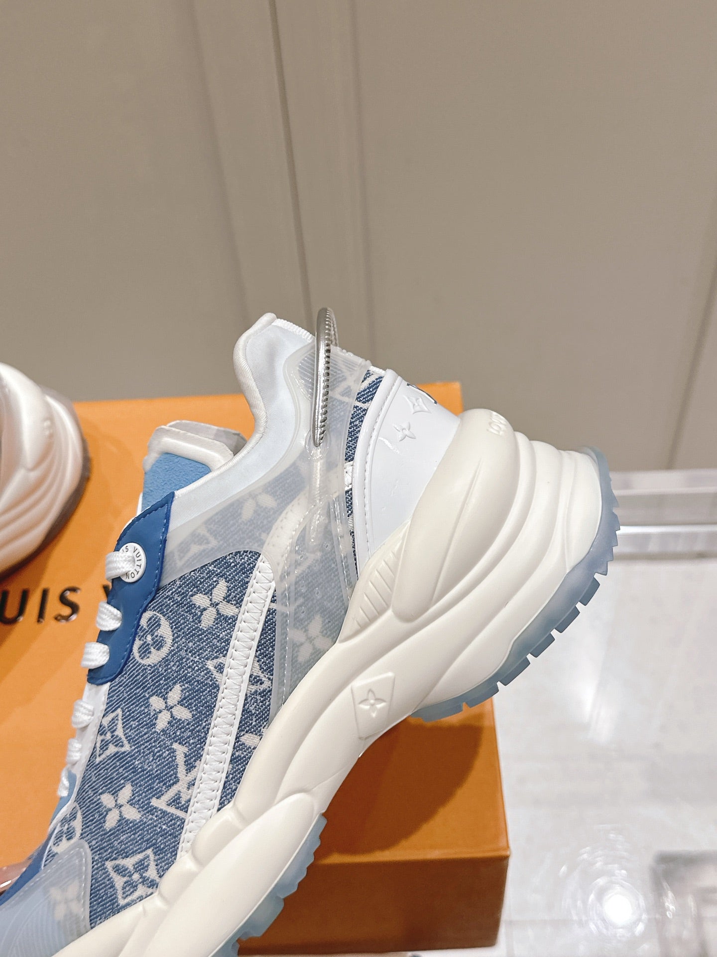 Designer Sneakers Shoes – Lifestyle Sneakers, Latest Sneakers