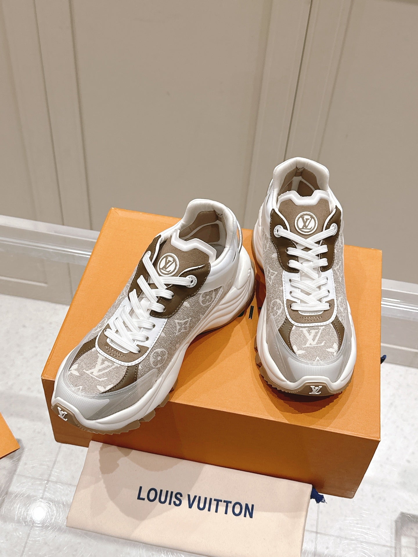 Designer Sneakers Shoes – Lifestyle Sneakers, Latest Sneakers