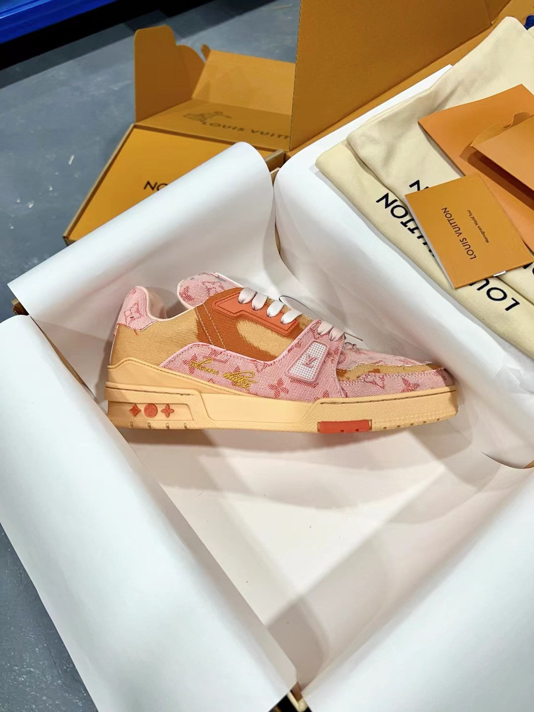 Designer Sneakers Shoes – Lifestyle Sneakers, Latest Sneakers