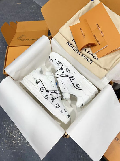 Designer Sneakers Shoes – Lifestyle Sneakers, Latest Sneakers
